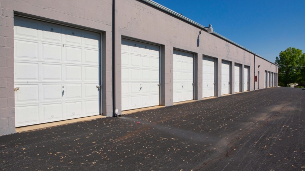 Facility photo: //images.sparefoot.com/medium/2416016882907d390ff.jpg
