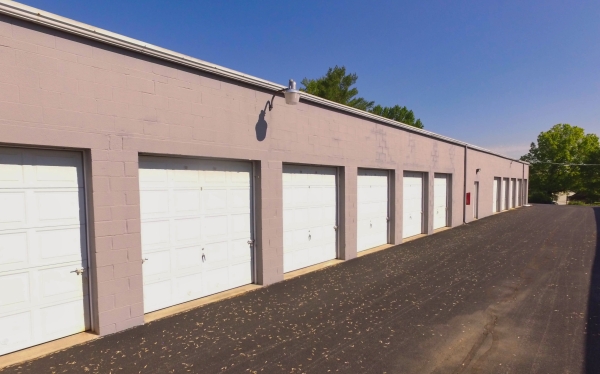 Facility photo: //images.sparefoot.com/medium/241601688290876d38b.jpg