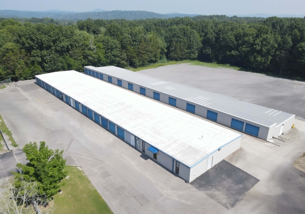 Facility photo: //images.sparefoot.com/medium/2416046a3aefda006c9.jpg