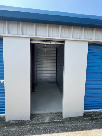 Facility photo: //images.sparefoot.com/medium/2416046a3aefe268bad.jpg