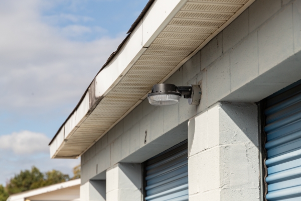 Facility photo: //images.sparefoot.com/medium/24160568eedf169f382.jpg