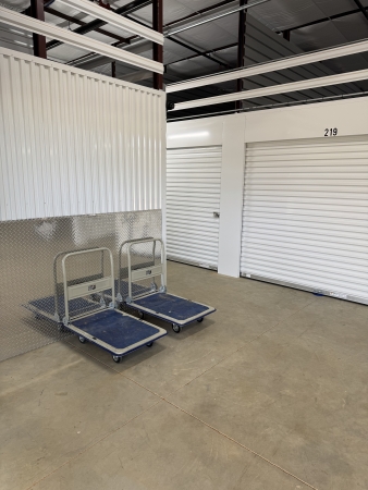 Facility photo: //images.sparefoot.com/medium/2416136881356670870.jpg