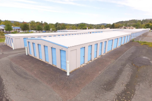 Facility photo: //images.sparefoot.com/medium/2416246883ce7267318.png