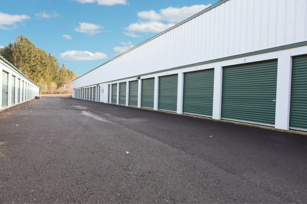 Facility photo: //images.sparefoot.com/medium/2416256883ce8637b97.png