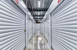 Facility photo: //images.sparefoot.com/medium/241627688254bcd9f2b.jpg