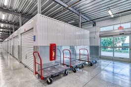 Facility photo: //images.sparefoot.com/medium/241627688254bd89f85.jpg