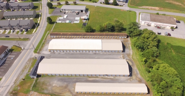 Facility photo: //images.sparefoot.com/medium/241628696008f9204b3.jpg