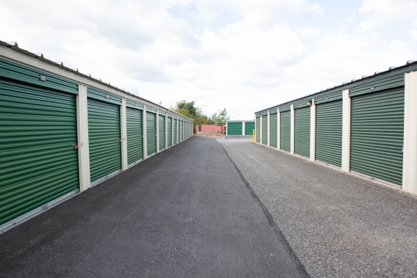 Facility photo: //images.sparefoot.com/medium/241629688397023ca16.jpg