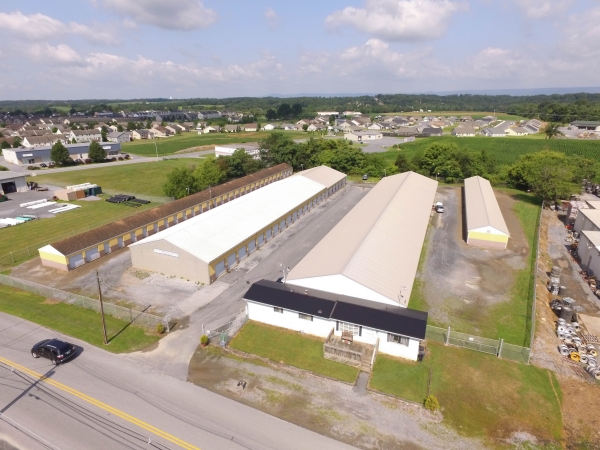 Facility photo: //images.sparefoot.com/medium/241630688394cdab525.jpg
