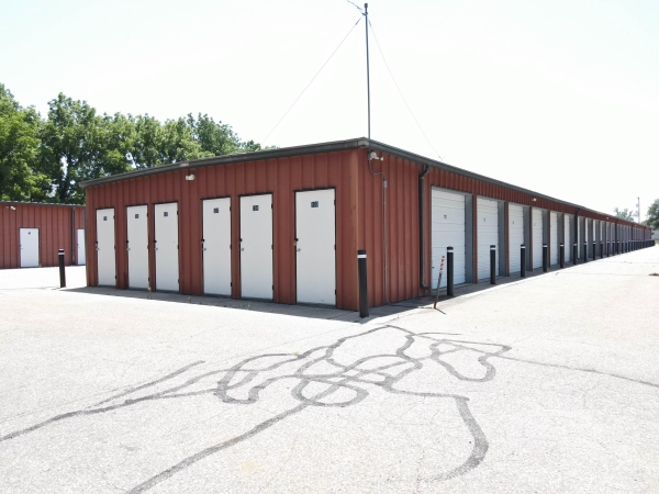 Facility photo: //images.sparefoot.com/medium/241633691758c9ceabc.jpg