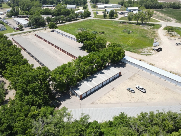 Facility photo: //images.sparefoot.com/medium/241633691758cccd30e.jpg