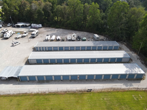 Facility photo: //images.sparefoot.com/medium/2416366883aa58d3f88.jpg