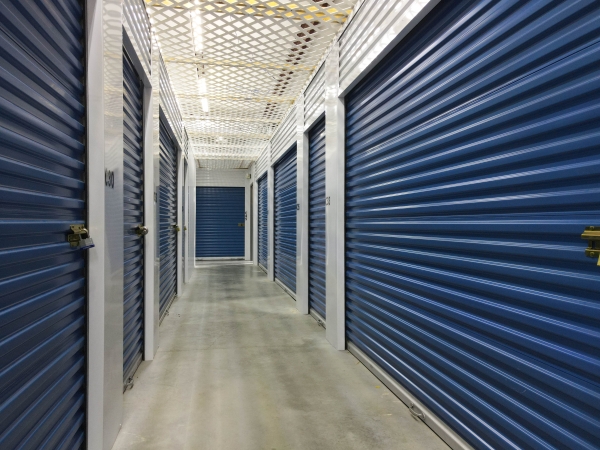 Facility photo: //images.sparefoot.com/medium/2416366883aa62504cd.jpg