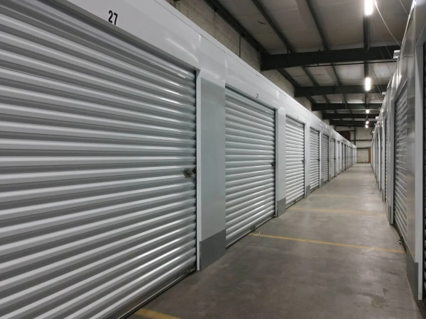 Facility photo: //images.sparefoot.com/medium/24163768911d52acf84.jpg