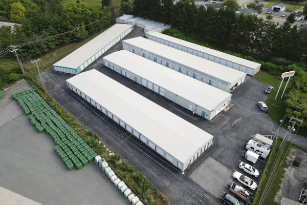 Facility photo: //images.sparefoot.com/medium/2416396883cecf2f9eb.png