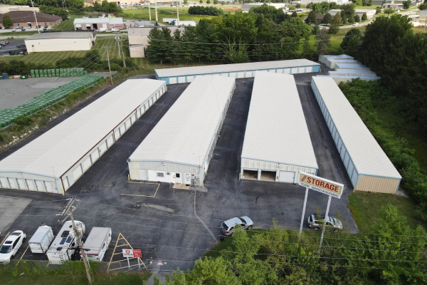 Facility photo: //images.sparefoot.com/medium/2416396883ced174fda.png