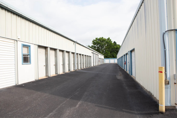 Facility photo: //images.sparefoot.com/medium/2416396883cedd319fd.png