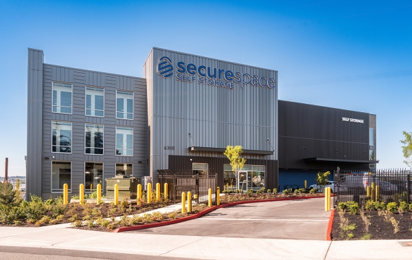 Facility photo: //images.sparefoot.com/medium/24164969f564d34449d.jpg