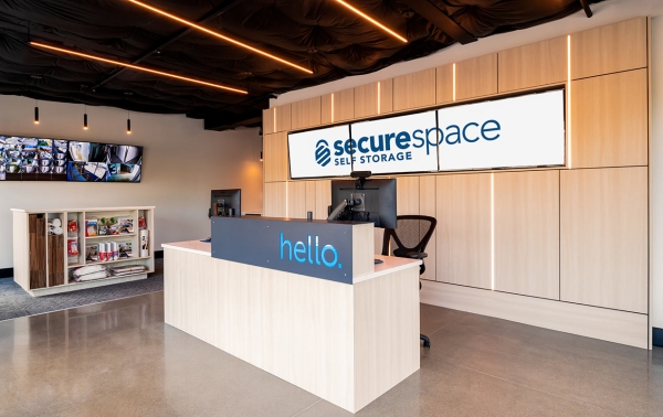 Facility photo: //images.sparefoot.com/medium/24164969f564d43cf92.jpg