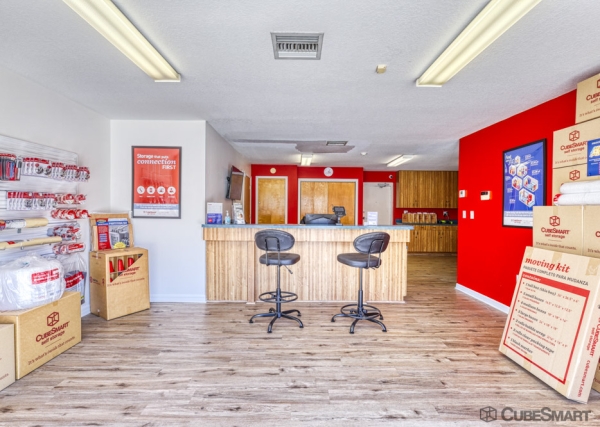 Facility photo: //images.sparefoot.com/medium/24165269df3ab8cb643.jpg