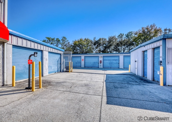 Facility photo: //images.sparefoot.com/medium/24165269f5a1a8bb4dd.jpg
