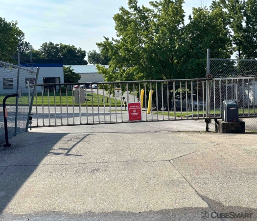 Facility photo: //images.sparefoot.com/medium/24165369f5ab5386d5b.jpg