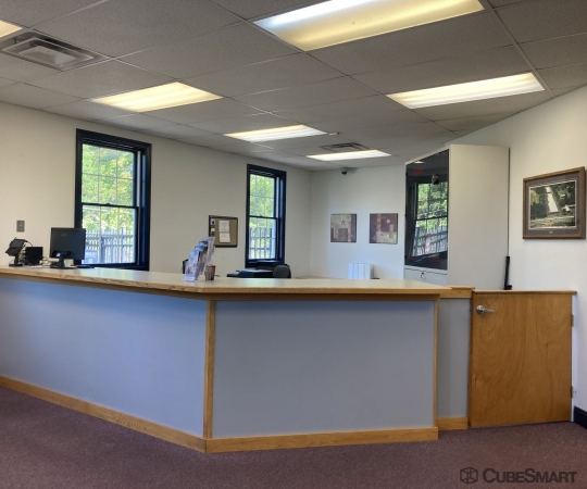 Facility photo: //images.sparefoot.com/medium/241658689c417387425.jpg