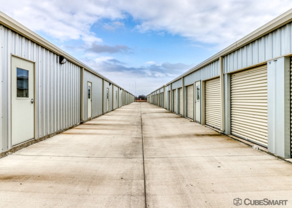 Facility photo: //images.sparefoot.com/medium/24166169f5c566d6332.jpg