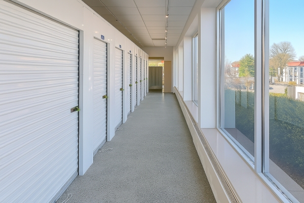 Facility photo: //images.sparefoot.com/medium/24167568b7f0b38842d.jpg