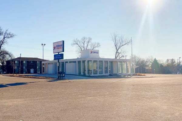 Facility photo: //images.sparefoot.com/medium/24168268b805c26b929.jpg