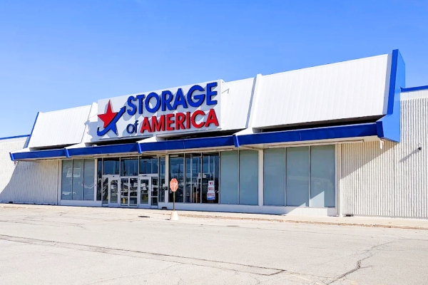 Facility photo: //images.sparefoot.com/medium/24168368b7ee37b210c.jpg