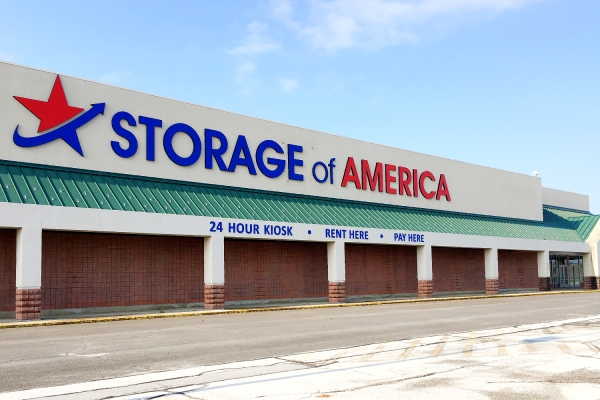 Facility photo: //images.sparefoot.com/medium/24168768b806252b408.jpg