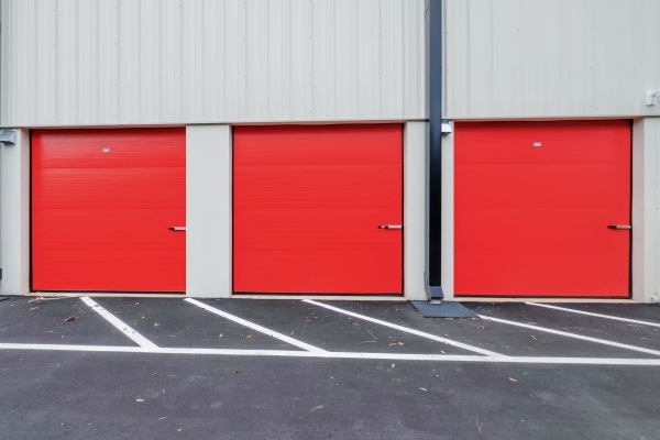 Facility photo: //images.sparefoot.com/medium/2417066914e35277711.jpg