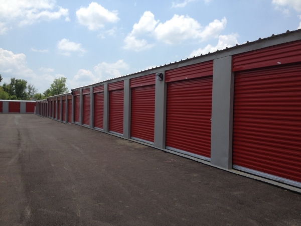 Facility photo: //images.sparefoot.com/medium/24171168891586c9a90.jpg