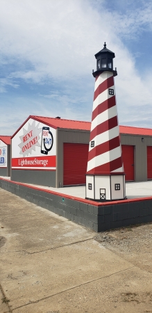Facility photo: //images.sparefoot.com/medium/241712688917aed36a5.jpg