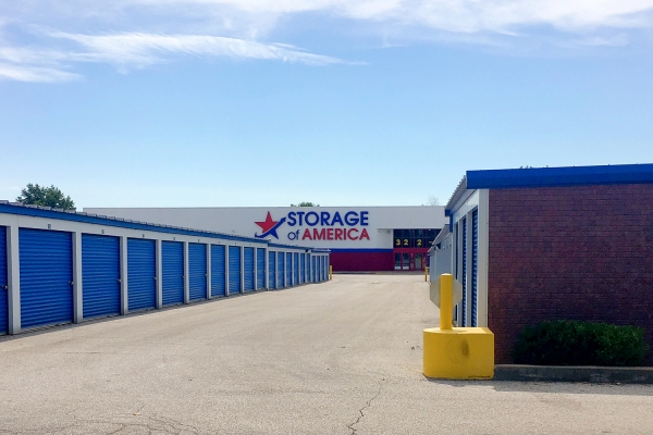 Facility photo: //images.sparefoot.com/medium/24171868b8021b5bafb.jpg