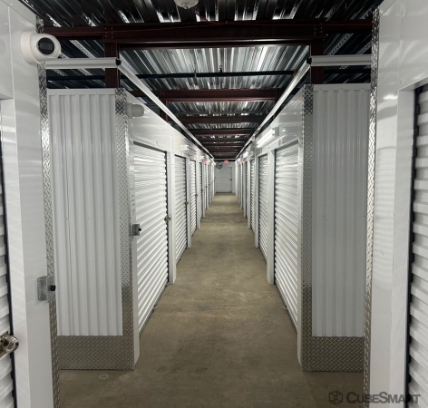 Facility photo: //images.sparefoot.com/medium/241719689489290e62b.jpg