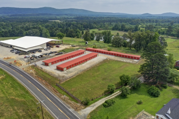 Facility photo: //images.sparefoot.com/medium/241743688bc92d1a72c.jpg