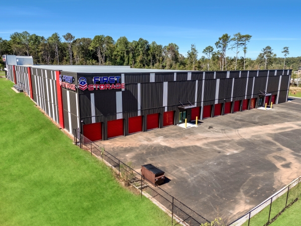 Facility photo: //images.sparefoot.com/medium/2417476914ea316db0e.jpg