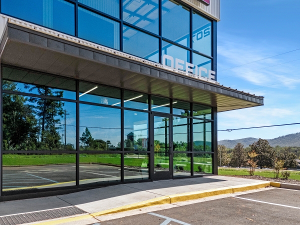 Facility photo: //images.sparefoot.com/medium/2417476914ea39c73bc.jpg