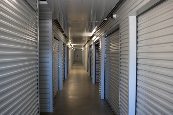 Facility photo: //images.sparefoot.com/medium/241749689fcef38f12c.jpg