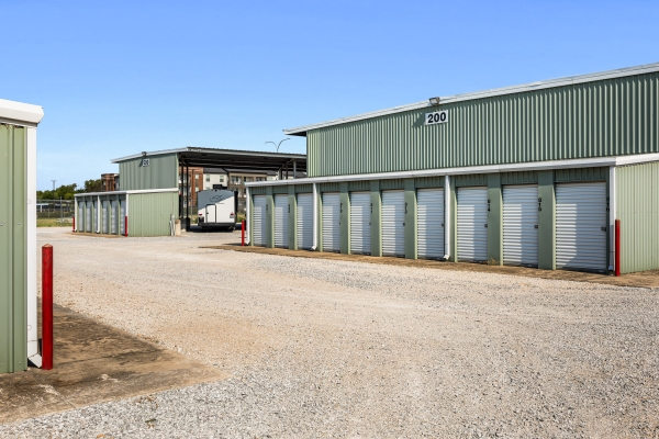 Facility photo: //images.sparefoot.com/medium/2417496914ed9aec5ec.jpg