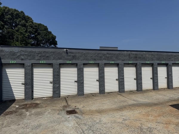 Facility photo: //images.sparefoot.com/medium/241761689211d2c4bf2.jpg
