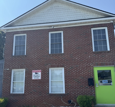 Facility photo: //images.sparefoot.com/medium/24176168921415c6c7c.jpg