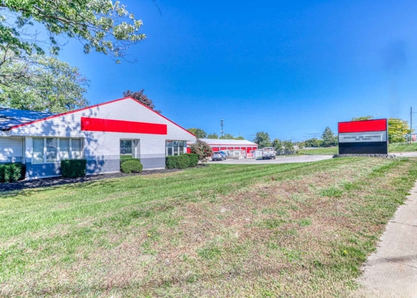 Facility photo: //images.sparefoot.com/medium/24177268921d711a7d5.jpg