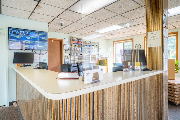 Facility photo: //images.sparefoot.com/medium/241778689108e650698.jpg