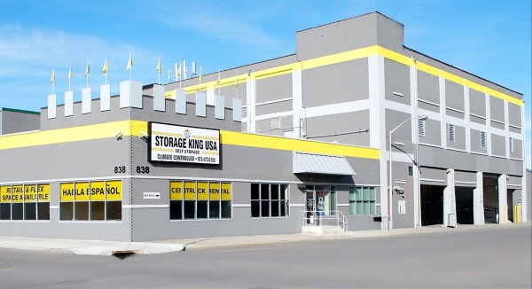 Facility photo: //images.sparefoot.com/medium/241780689115c7524f6.jpg