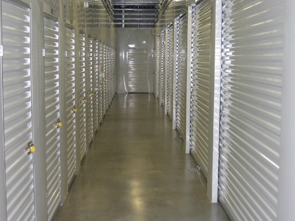 Facility photo: //images.sparefoot.com/medium/241780689115cbb9cff.jpg