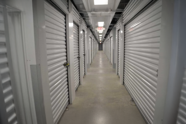 Facility photo: //images.sparefoot.com/medium/241786689f7a17898fd.png