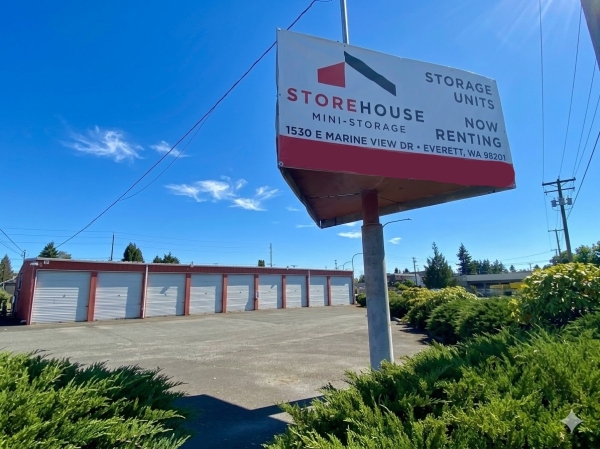 Facility photo: //images.sparefoot.com/medium/24179069bc58cb1f51c.jpg